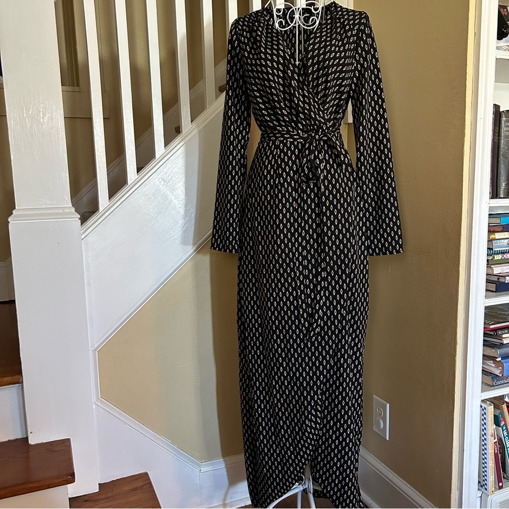 Lulu's Black and Cream Geometric Long Sleeve Maxi Wrap Dress